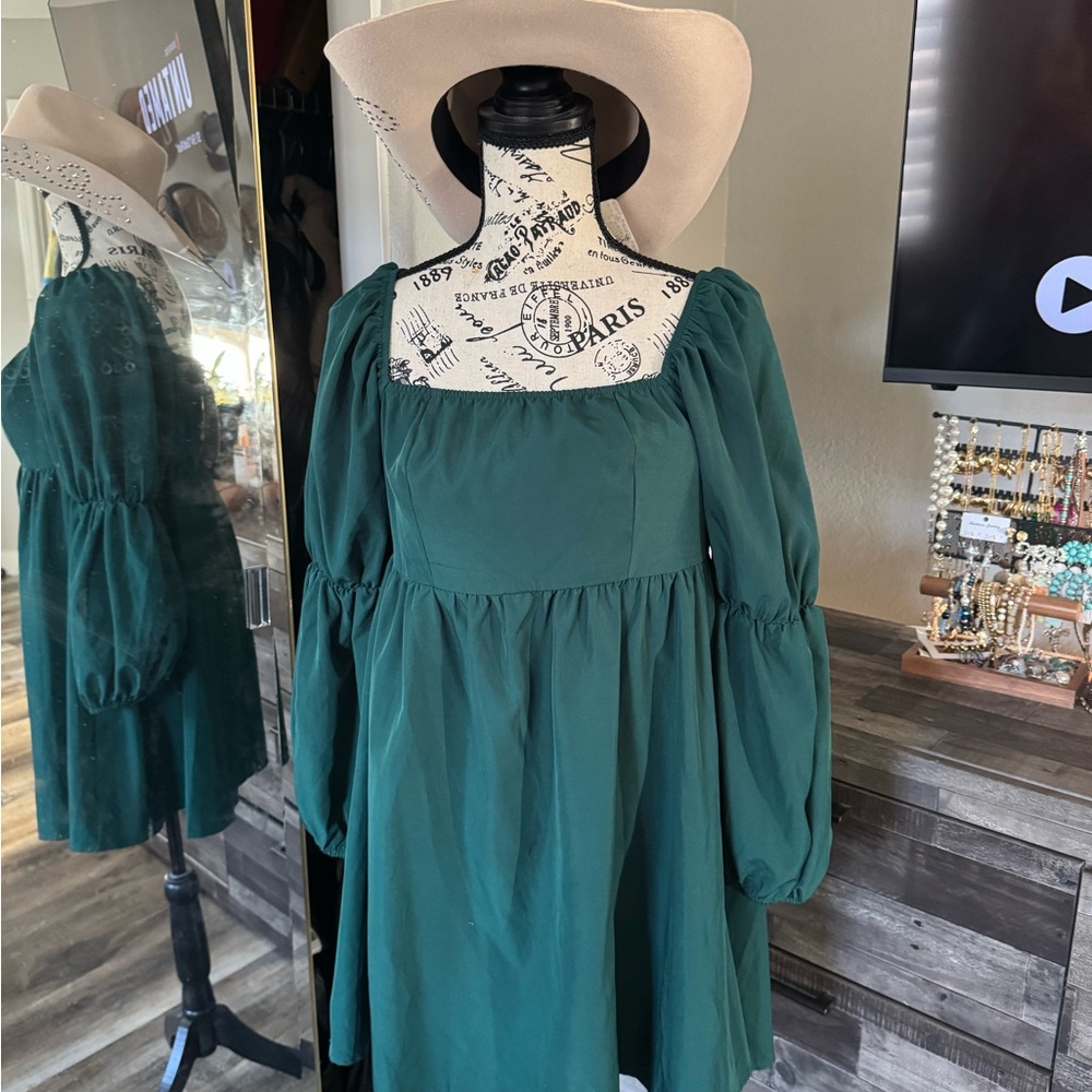 Green Long Sleeve Dress